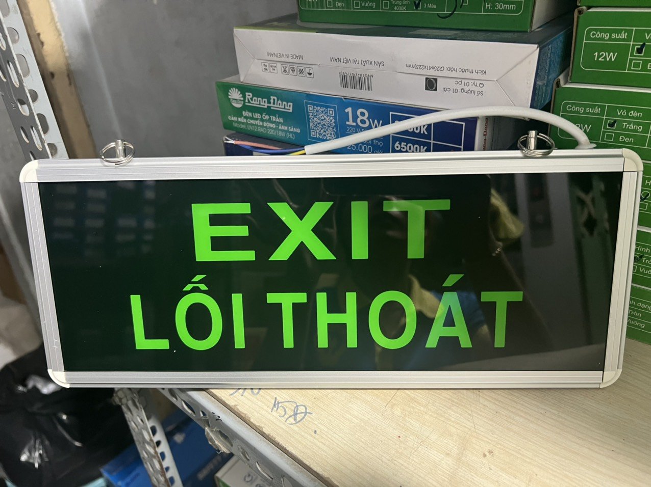 Đèn thoát hiểm exit lối thoát 2 mặt