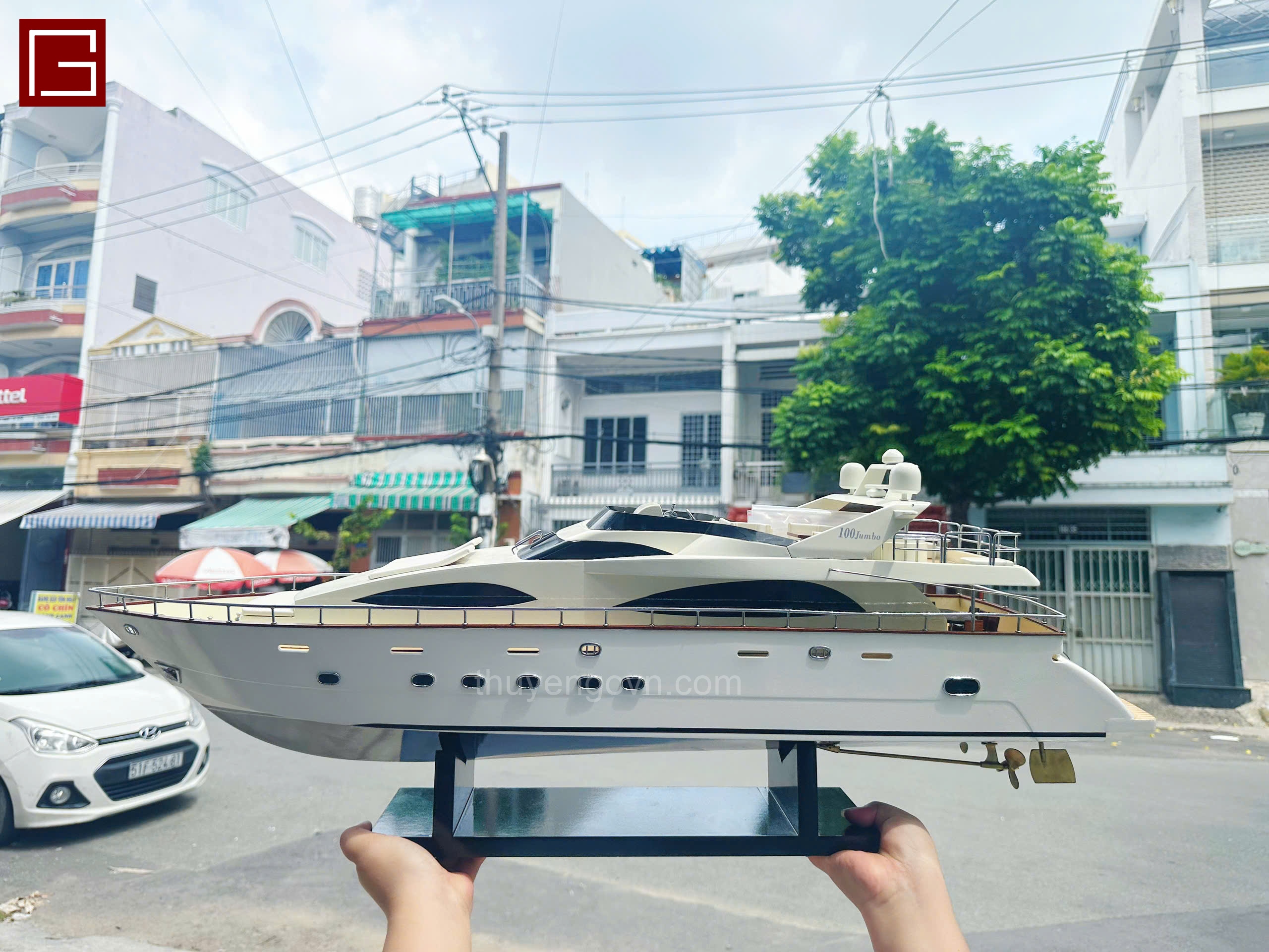 Mô hình thuyền gỗ cao cấp, du thuyền hiện đại AZIMUT JUMBO 100, mô hình du thuyền trang trí thủ công chính hãng