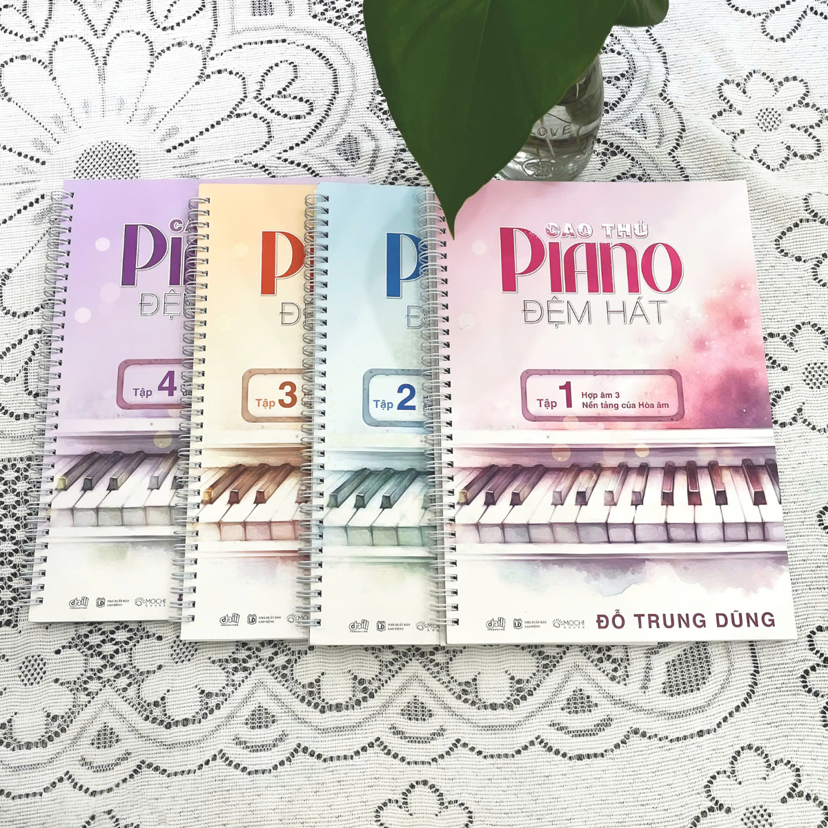Sách - CAO THỦ PIANO ĐỆM HÁT - Tập 4: Chìa khóa để hiểu và chơi được mọi điệu đàn
