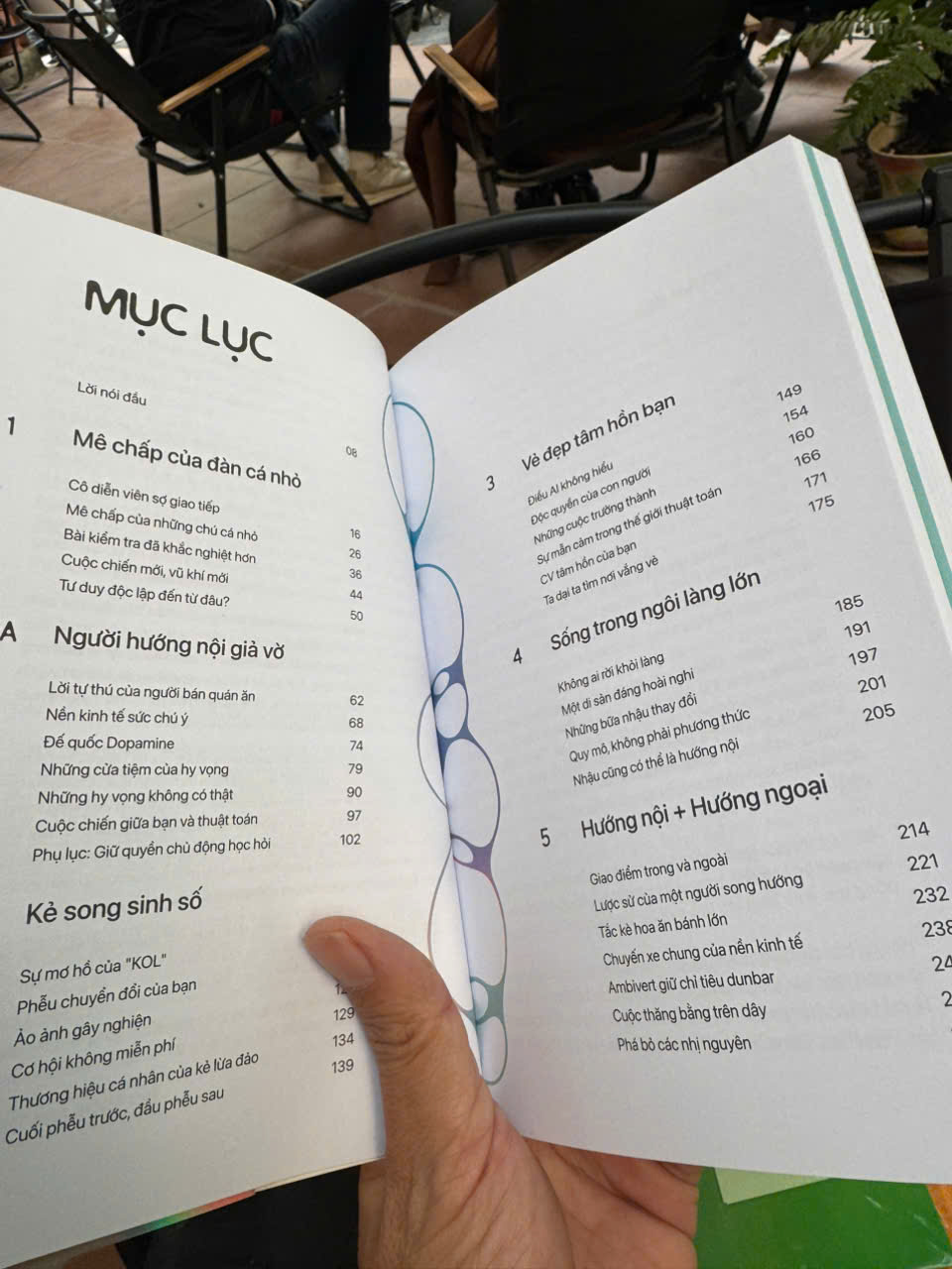 ẢO ẢNH TRONG XÃ HỘI – DƯ THỪA KẾT NỐI - Đinh Đức Hoàng (Hoàng Hối Hận) - Riobook