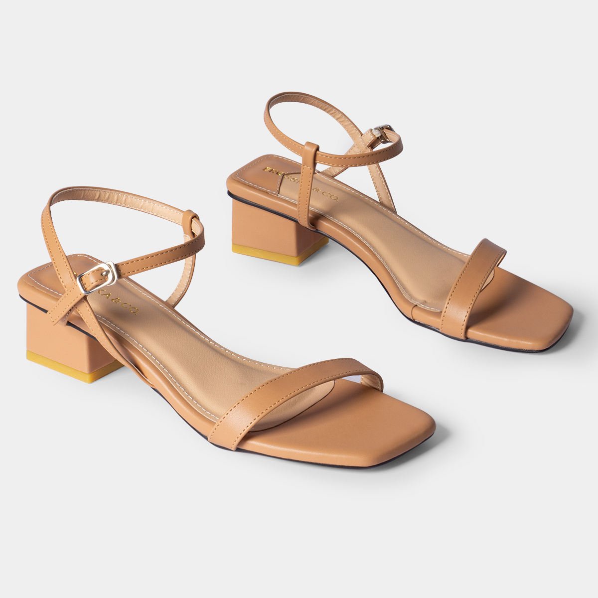 Giày sandal nữ thời trang Erosska kiểu dáng Hàn Quốc phối màu pastel đế cao 5cm EB021