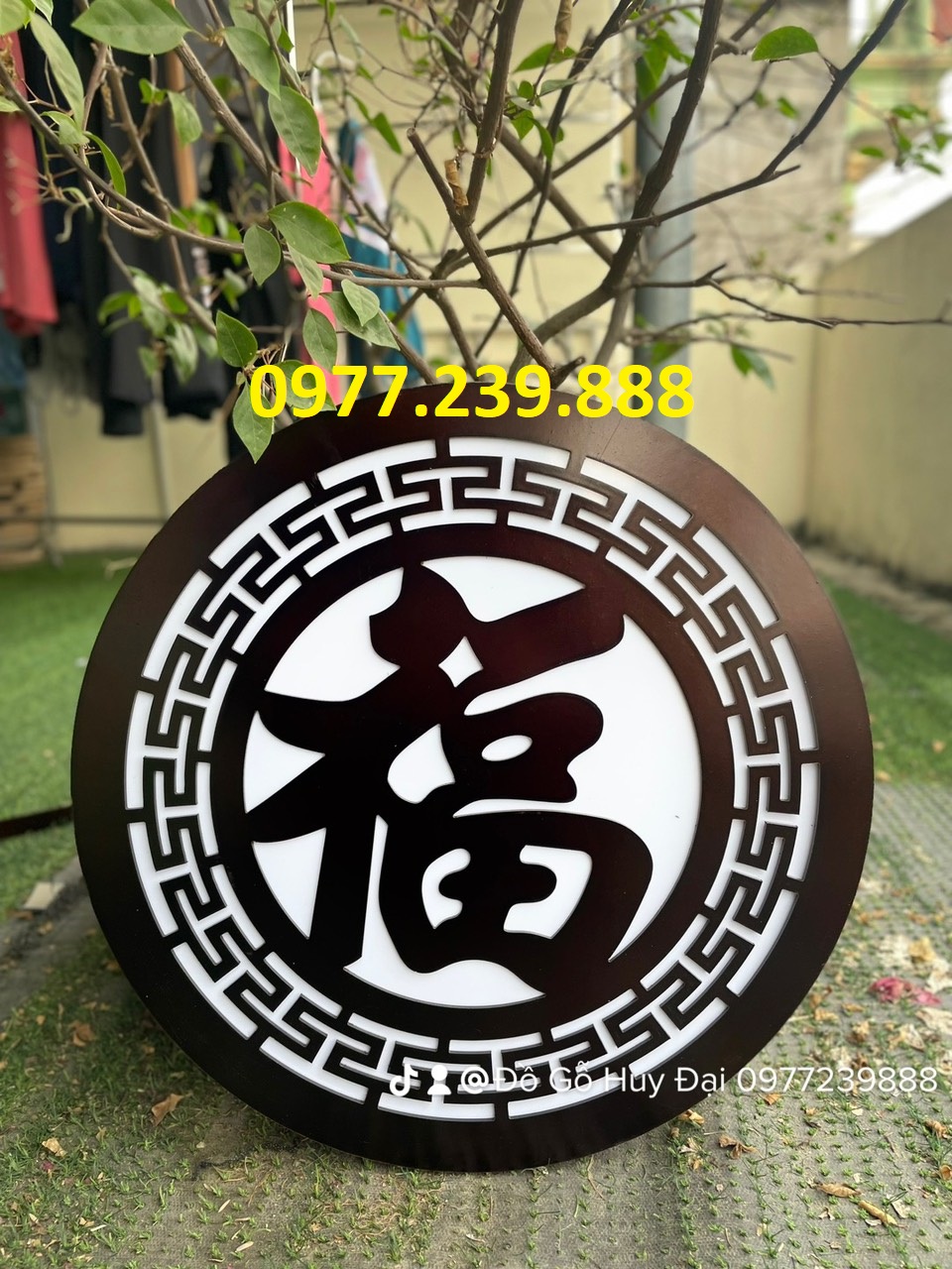 Đèn led trang trí bàn thờ chữ phúc màu óc chó