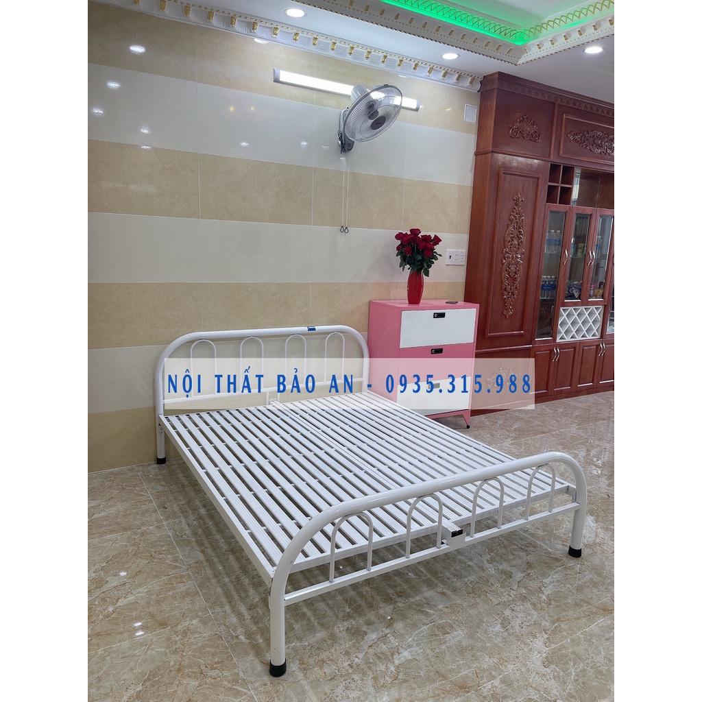 Giường sắt kiểu đơn giản BẢO AN kích thước 1M6X2M