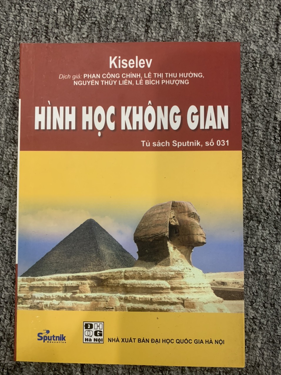 Sách - Hình học không gian