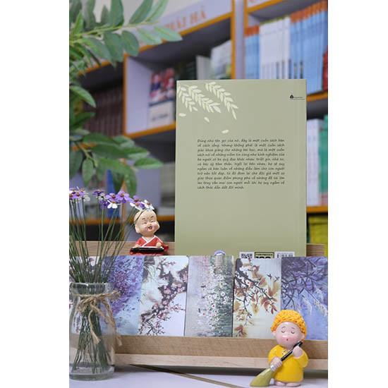 Sách - Bàn Về Cách Sống - Đối Thoại Giữa Triết Gia, Bác Sỹ Và Nhà Sư ( Tặng Postcard Xuân bốn mùa )