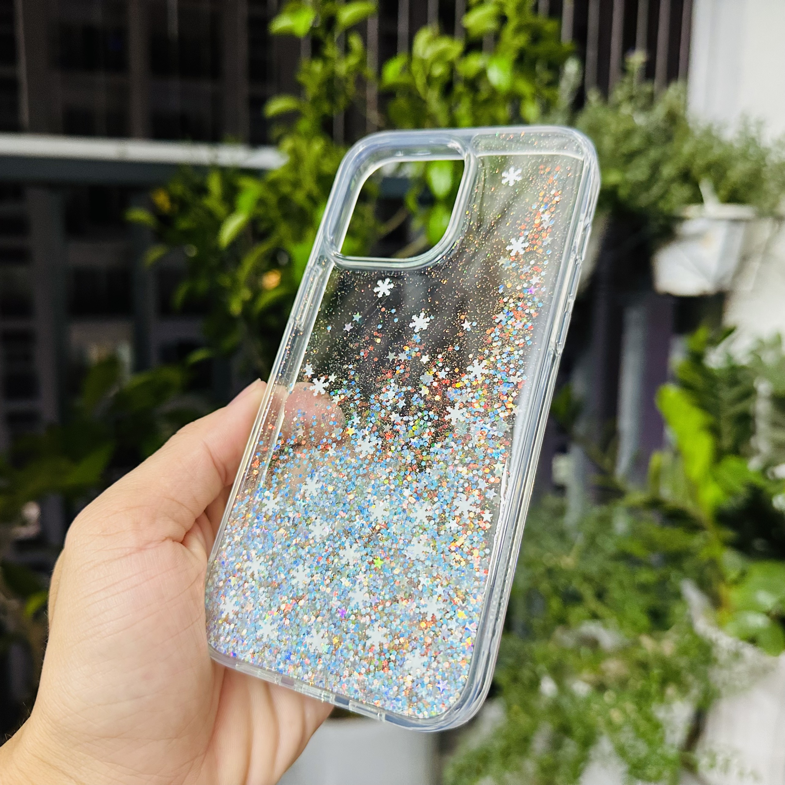 Ốp lưng Switcheasy hoa tuyết dành cho iPhone 14 Pro Max - hàng chính hãng