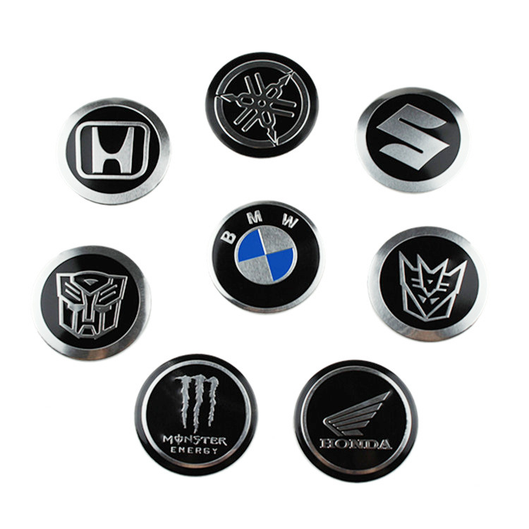 Sticker dán Metal kim loại hình logo YAMAHA ( viền đen ) kích thước 5.5cm