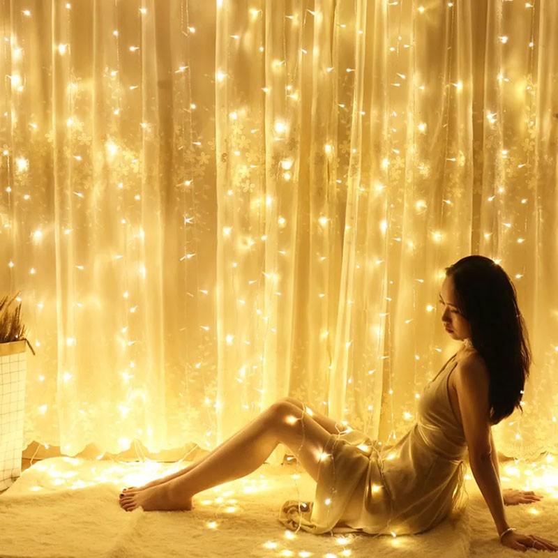 Đèn Trang Trí Dây đèn rèm trang trí mưa rơi vàng ấm chớp nháy 8 chế độ kích thước 3m x 3m