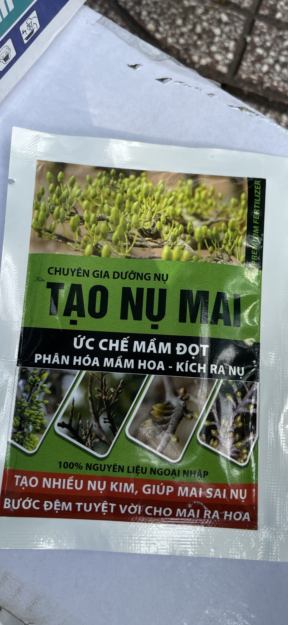 Phân bón lá Chuyên gia dưỡng Nụ Mai Tạo Nụ Mai gói 50gr