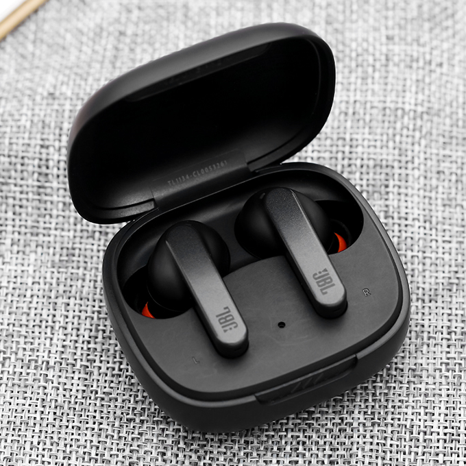 Tai nghe Bluetooth True Wireless JBL LIVE PRO - Hàng Chính Hãng