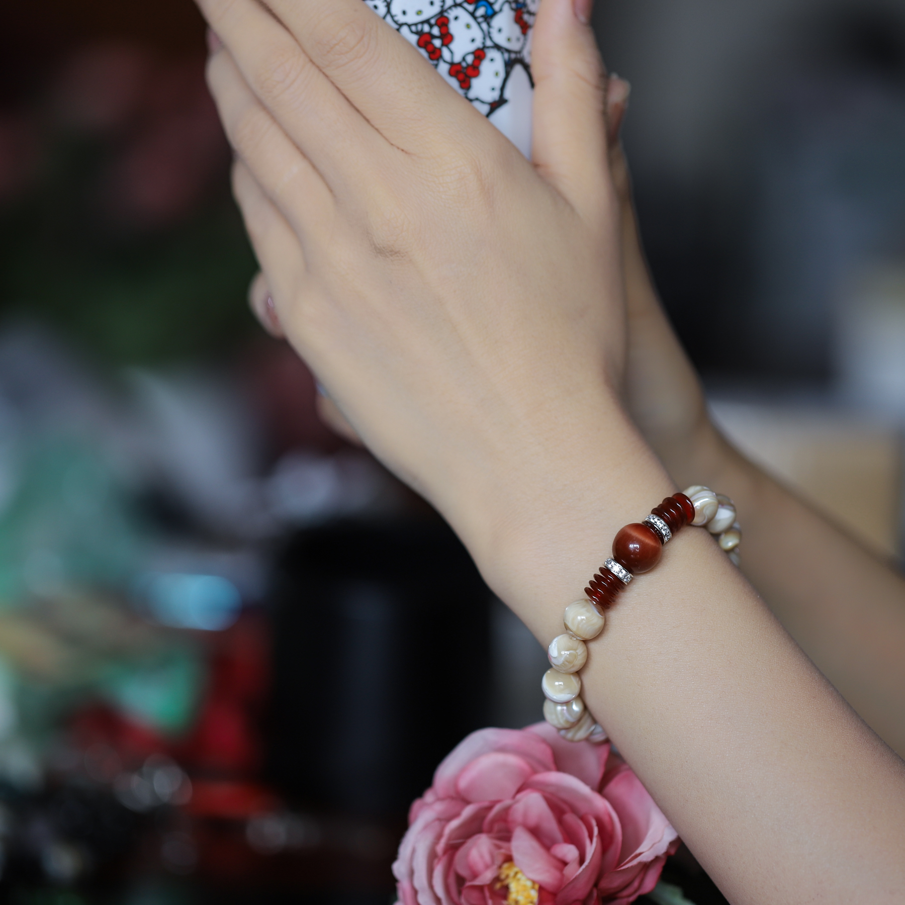 Vòng tay phong thuỷ nữ Ngọc trai 10mm + đá Mắt hổ hổng - vòng tay thiền Yoga, vòng tay pháp bảo đá tự nhiên by Anqlo Lusso