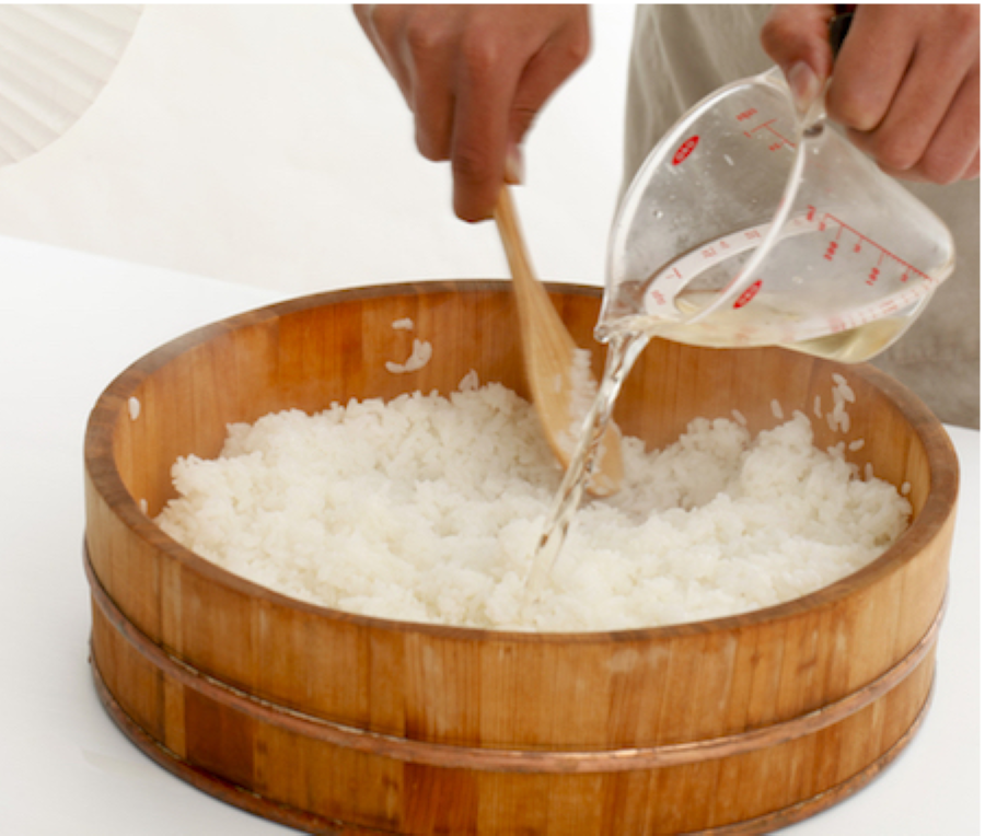 Giấm làm Sushi Tamanoi 360ml
