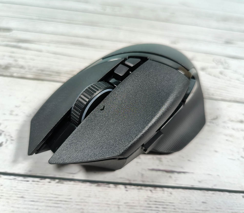 Chuột Razer Basilisk V3 Pro (kèm Mouse Dock Pro) - Mới, hàng chính hãng