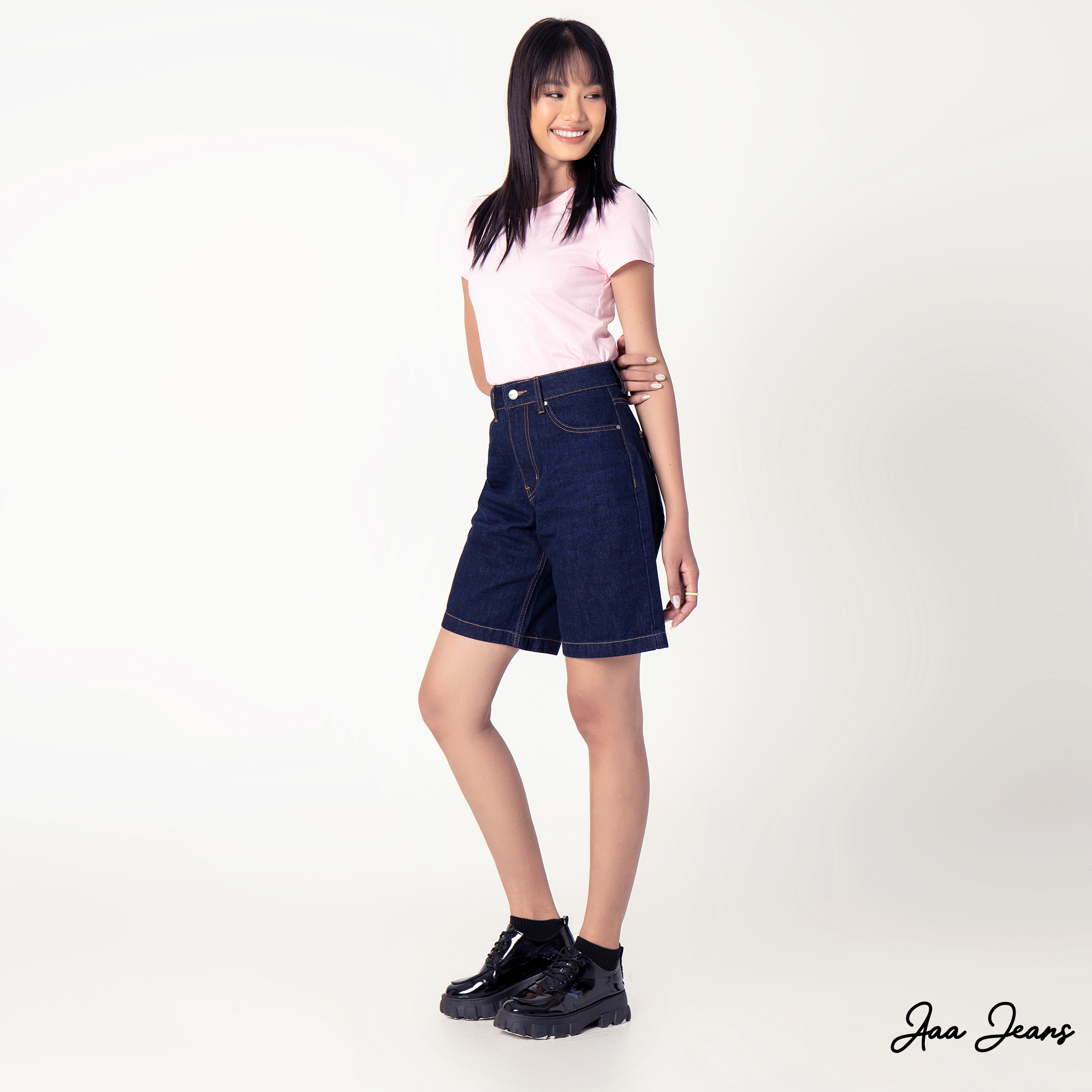 Quần short jean nữ lưng cao ngang gối Aaa Jeans