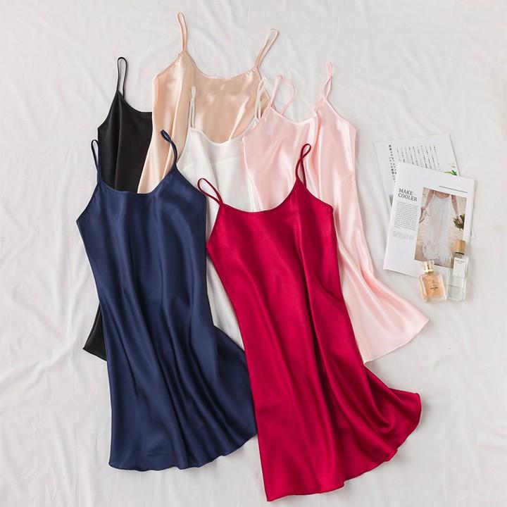 Váy ngủ hai dây đơn giản màu xanh dương có thể mặc lót trong