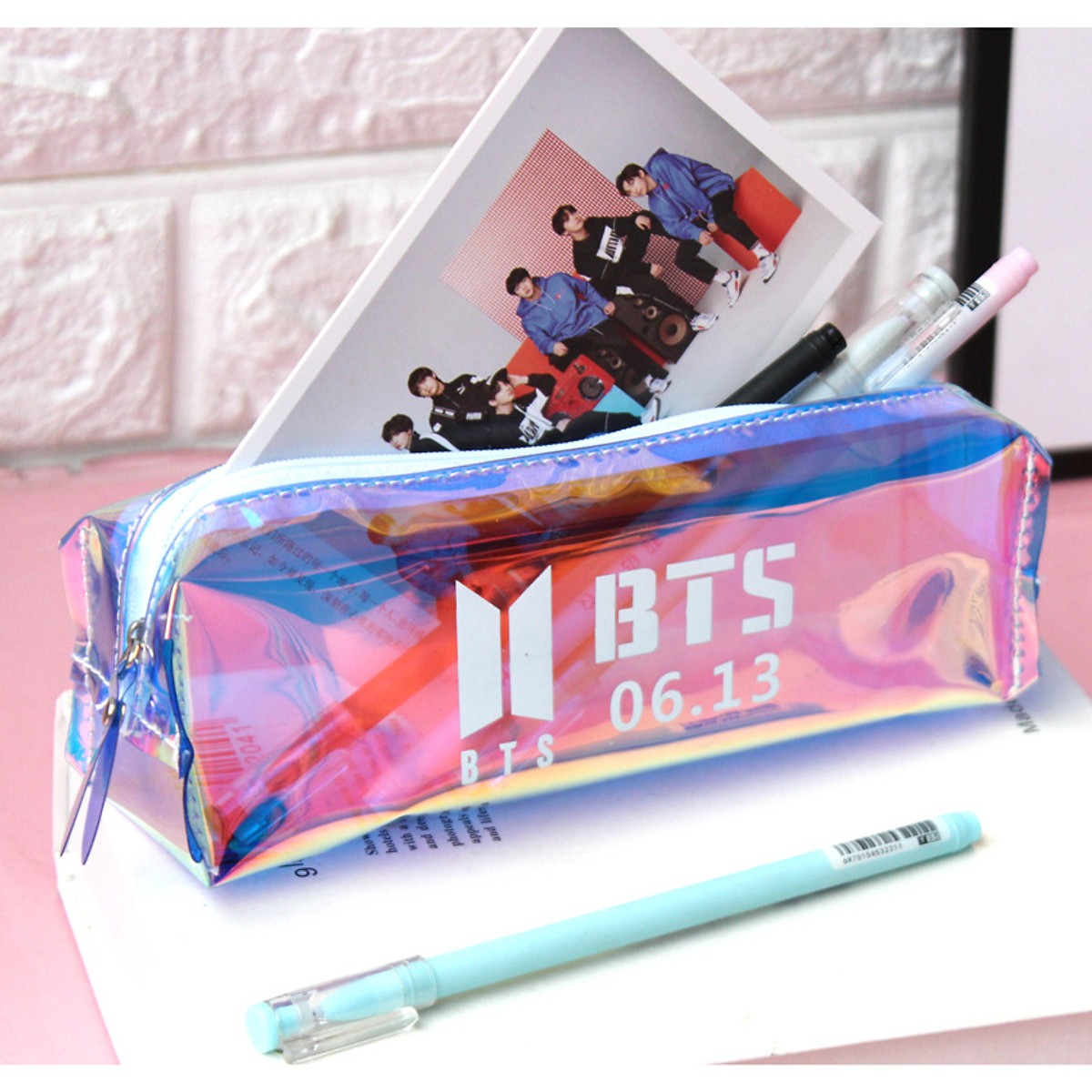 Hộp bút BTS hologram cực hot cực đẹp