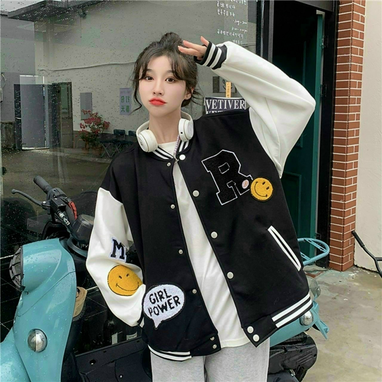 Áo Khoác Bomber Varsity Jacket in chữ R mặt cười cá tính form Unisex Nam Nữ, Áo Khoác cardigan Cá Tính In Thêu Logo, Chạy Viền Sọc, ÁO KHOÁC BOMBER R NỈ NGOẠI CAO CẤP GIRL POWER NAM NỮ, áo cardigan