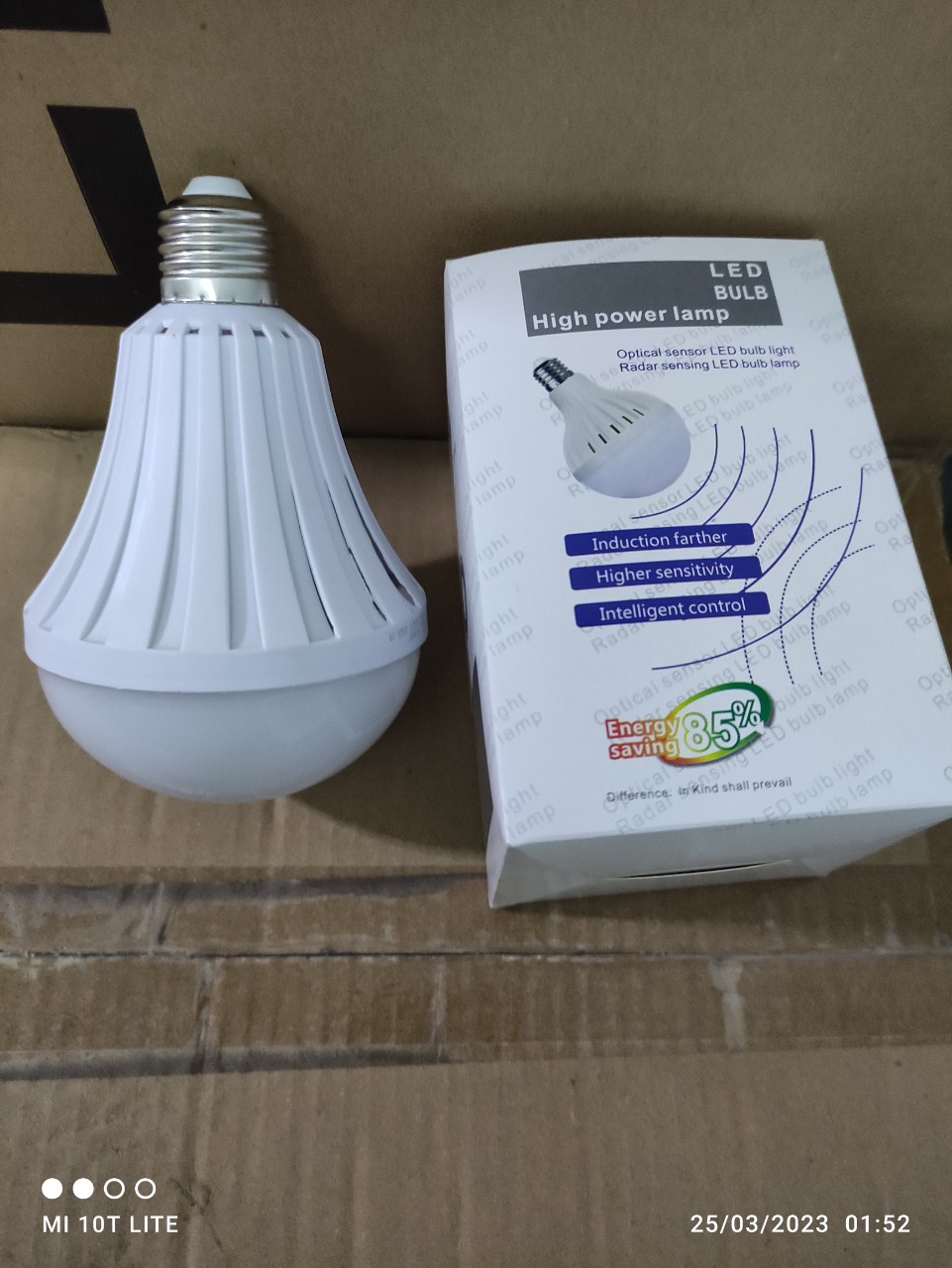 Bóng đèn cảm biến chuyển động rada 12w