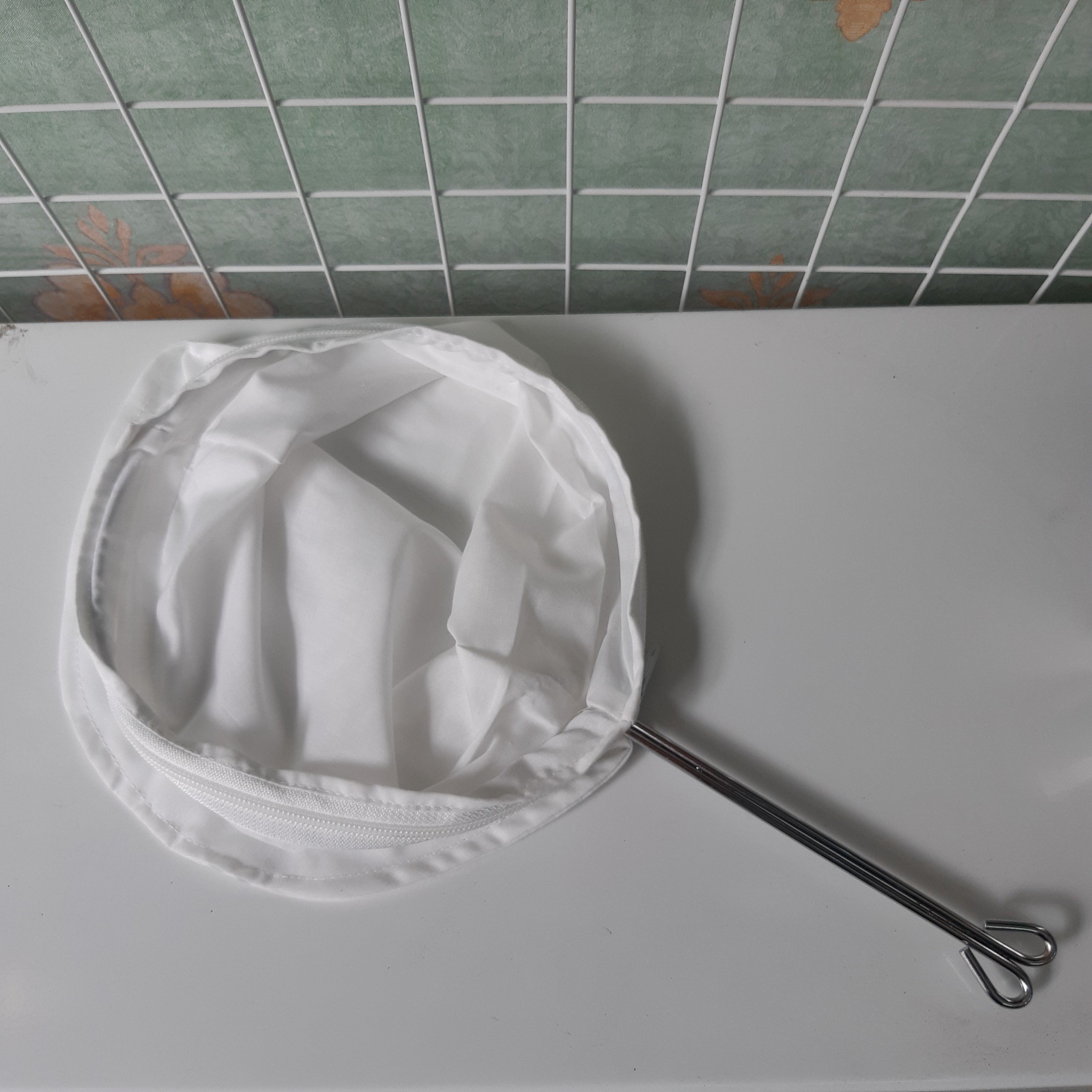 Vợt lọc trà bằng vải đường kính 20cm, cán cầm bằng inox