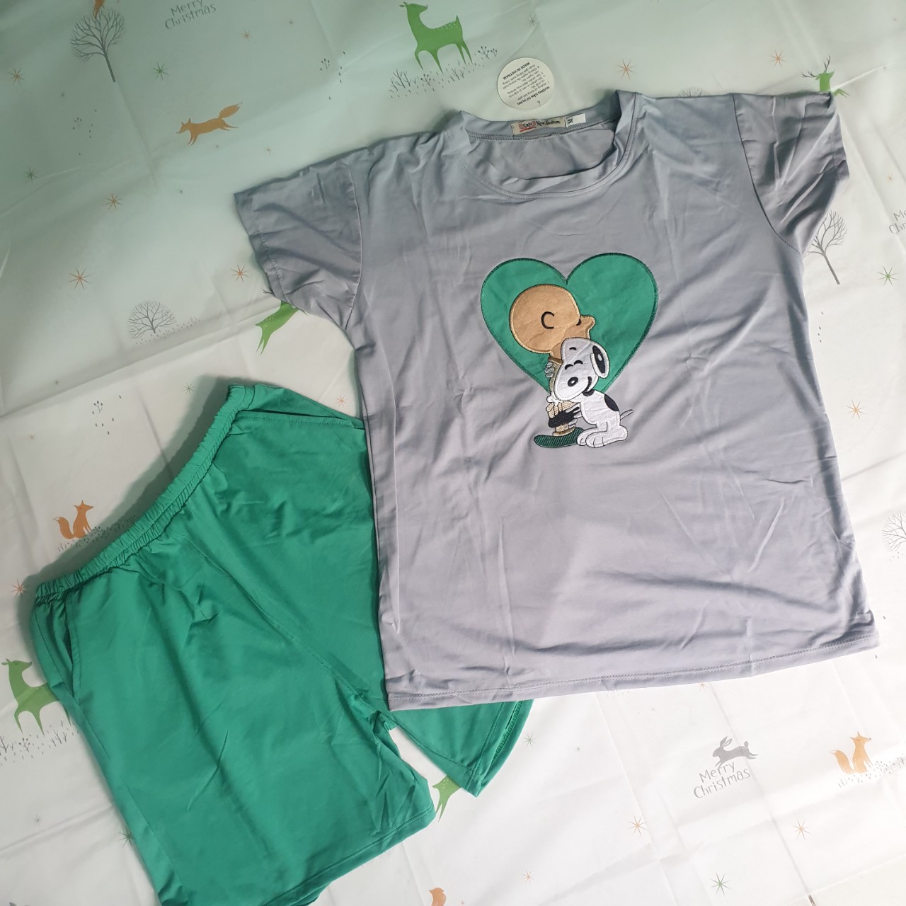 Đồ bộ nữ mặc nhà đẹp thời trang cổ tròn thêu trái tim mẫu hot, thun cotton 4 chiều co dãn cực đẹp, phom chuẩn. Size từ 40-65kg. LEE'S HOME