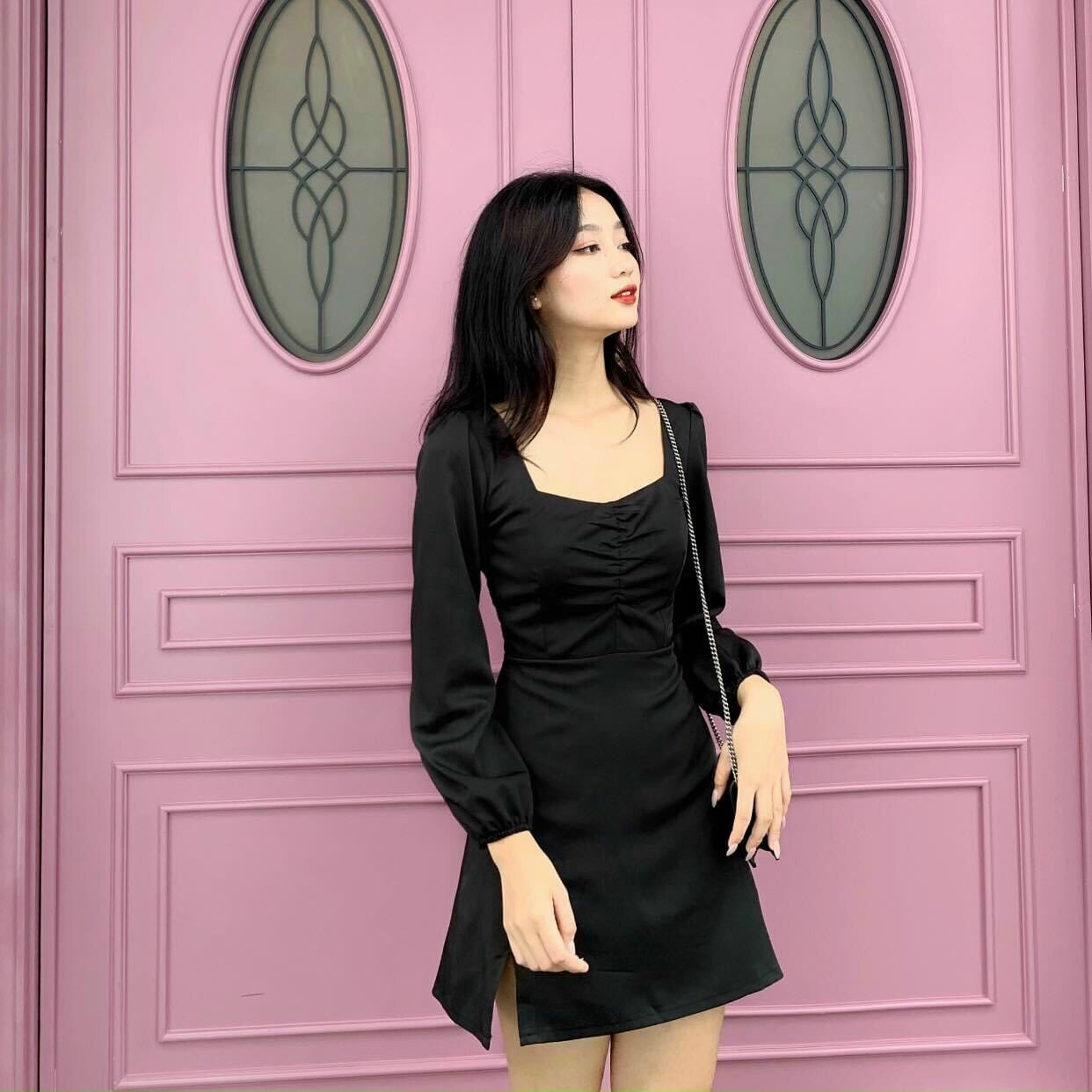 Đầm xòe tay dài nhún ngực xẽ tà cực sang NT8231