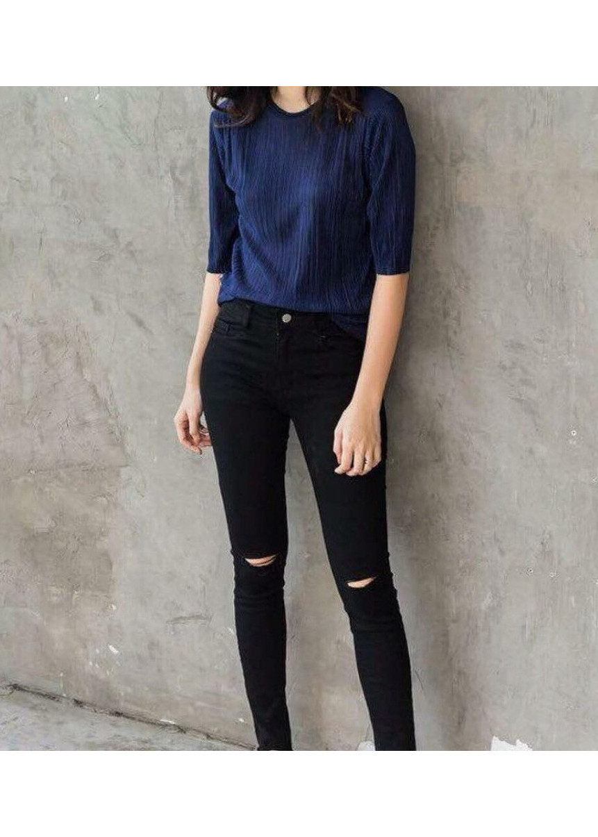 Quần Jeans Nữ Rách Gối Màu Đen
