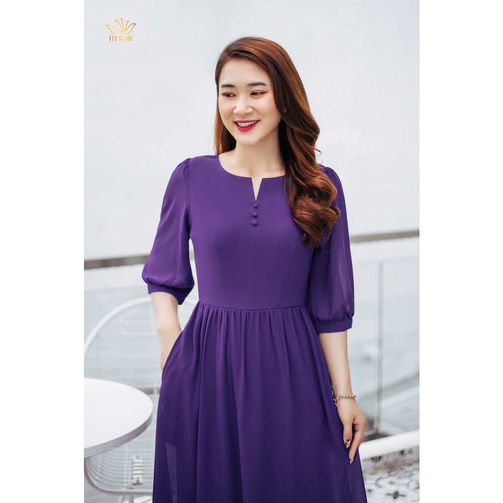 Đầm maxi thiết kế trung niên Cổ tròn khoét V tay lỡ Tím huế TTV1046