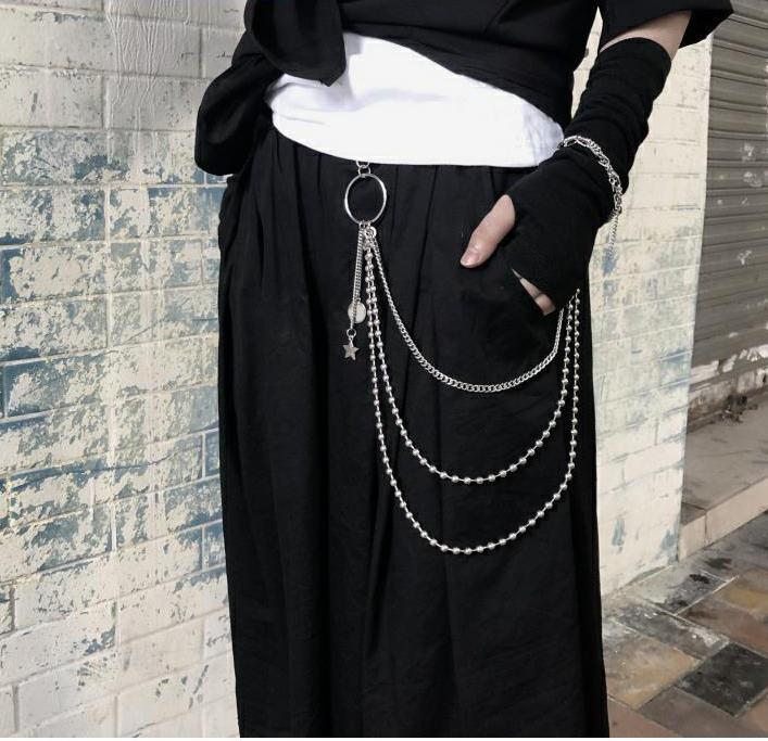 Dây xích đeo quần mix sao tua rua cá tính