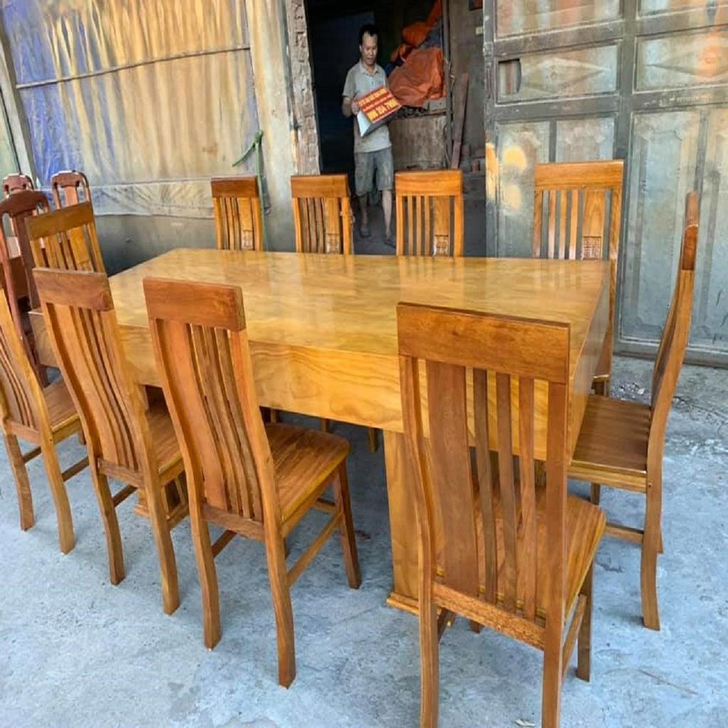 Bàn Ăn 10 Ghế Đục Chữ Thọ Lệch Gỗ Cẩm Vàng