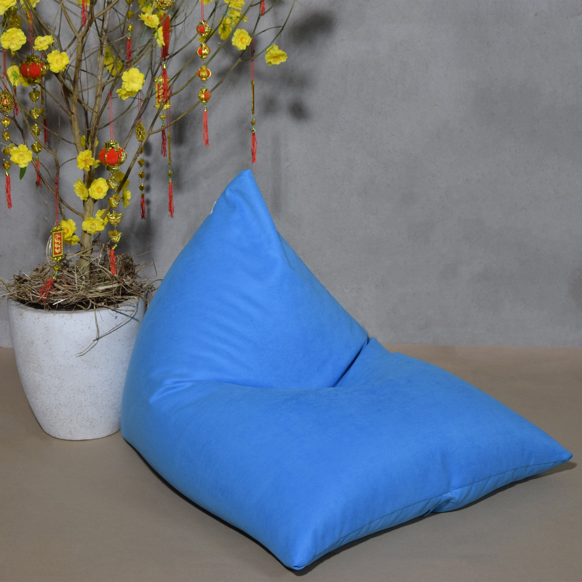 Ghế Lười Hạt Xốp Kim Tự Tháp Size Lớn Chất Liệu Vải Bố - 100%Polyester _ The Beanbag House