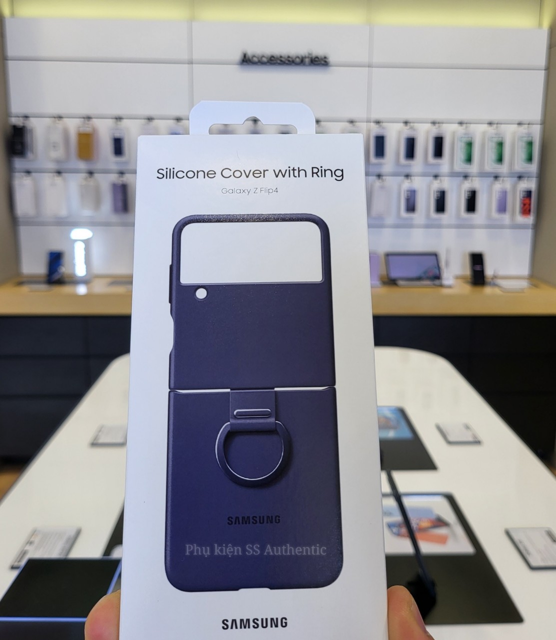 Ốp lưng Samsung Silicone kèm vòng đeo Z Flip 4 màu Navy - Hàng Chính hãng