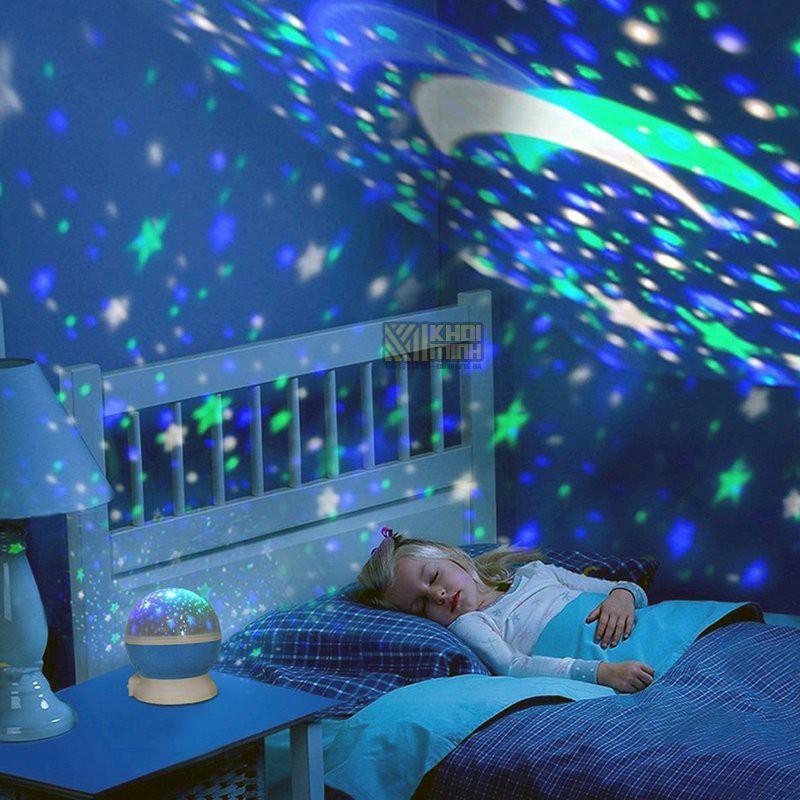 Đèn ngủ chiếu sao vũ trụ độc đáo xoay 360 độ, đèn ngủ chiếu sáng cực đẹp phát ra nhiều màu.