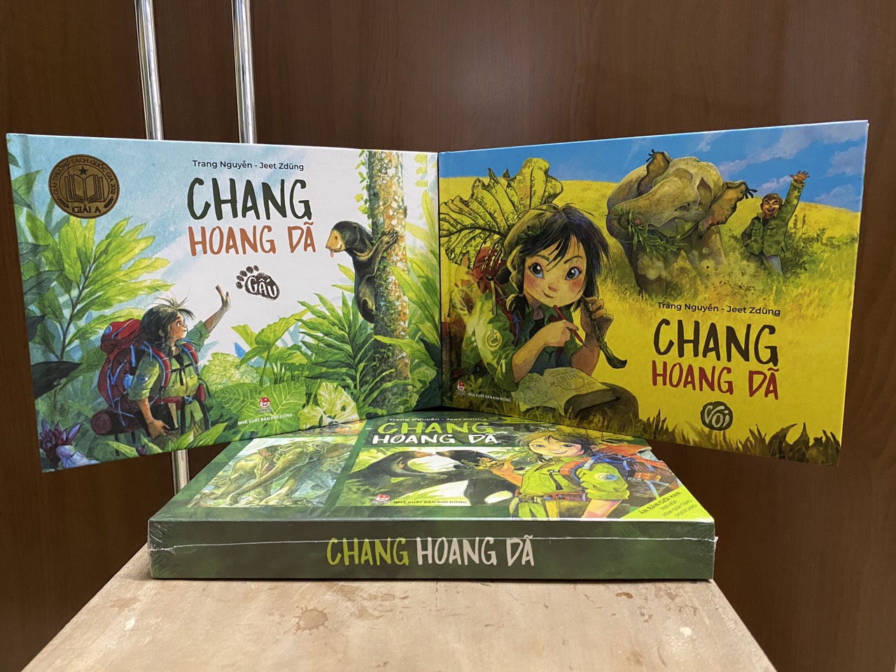 BOXSET CHANG HOANG DÃ - VOI + GẤU (2 QUYỂN) (KỈ NIỆM 65 NĂM NXB KIM ĐỒNG)