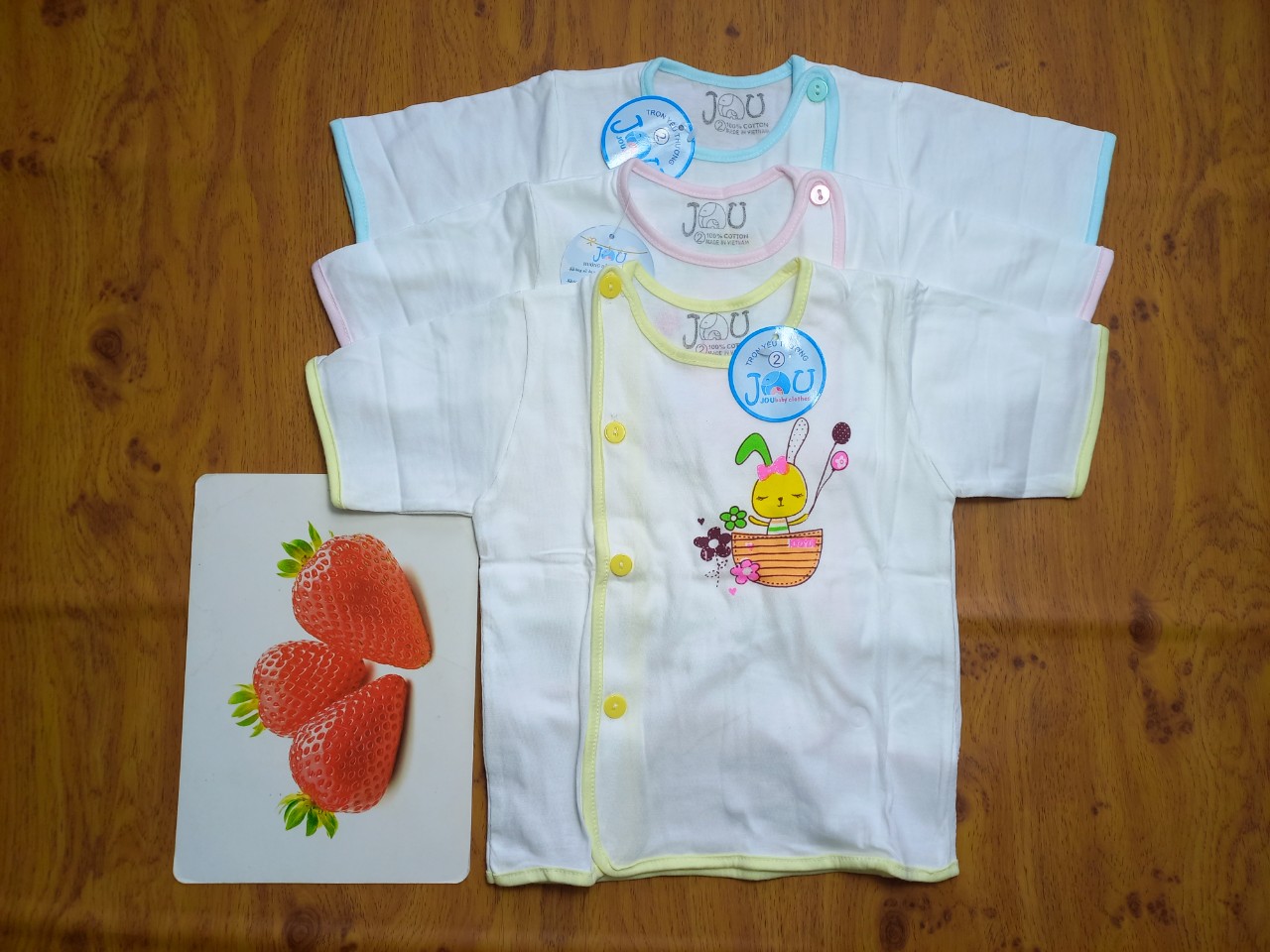Áo sơ sinh Tay ngắn bác sĩ trắng JOU, chất vải cotton 100% cao cấp mềm, mịn, thoáng mát cho bé từ 3-10 kg