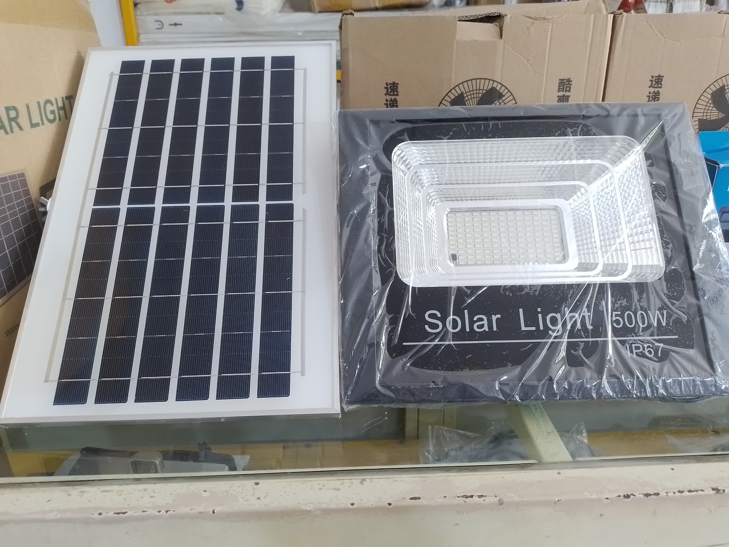 Đèn Pha năng lượng mặt trời  500W