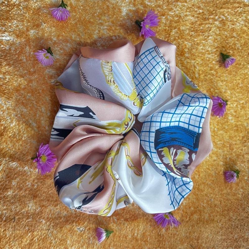 Cột tóc scrunchies vải lụa bảng to cute đa năng - Arora Boutique