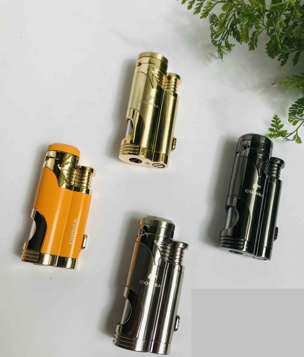 Bật Lửa Khò 2 Tia Kèm Đục , Có Ô Quan Sát Dung Lượng Ga COB-359 ( Giao màu ngẫu nhiên)