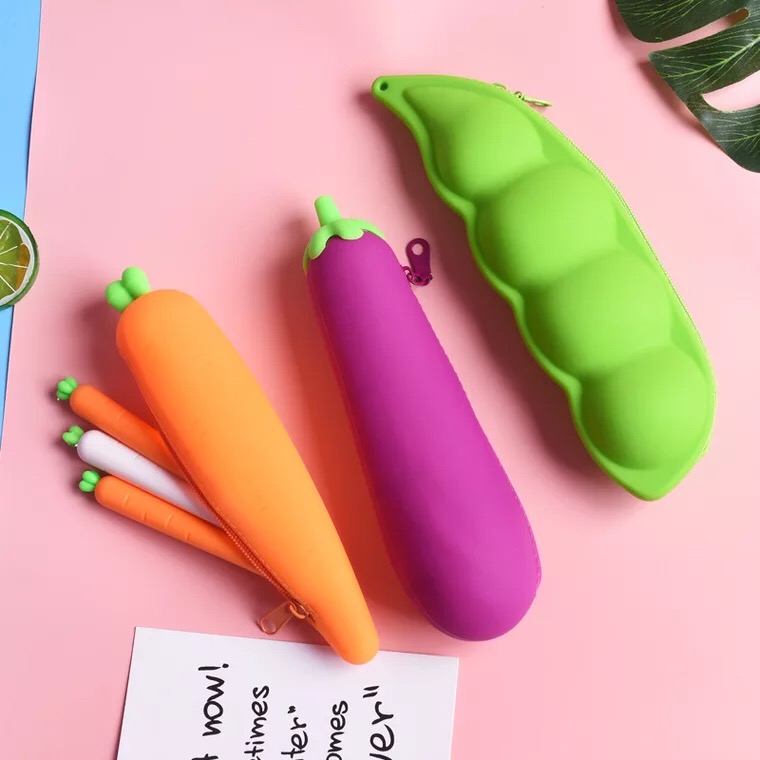 Hộp bút silicone carrot