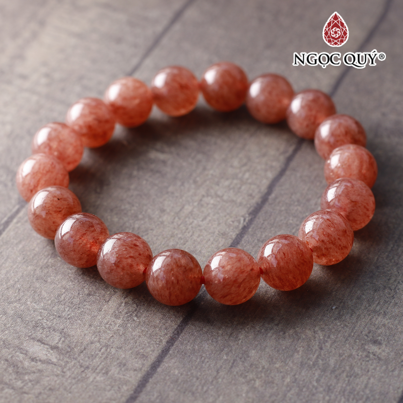 Vòng tay thạch anh dâu đỏ đậm loại A mệnh hỏa, thổ - Ngọc Quý Gemstones