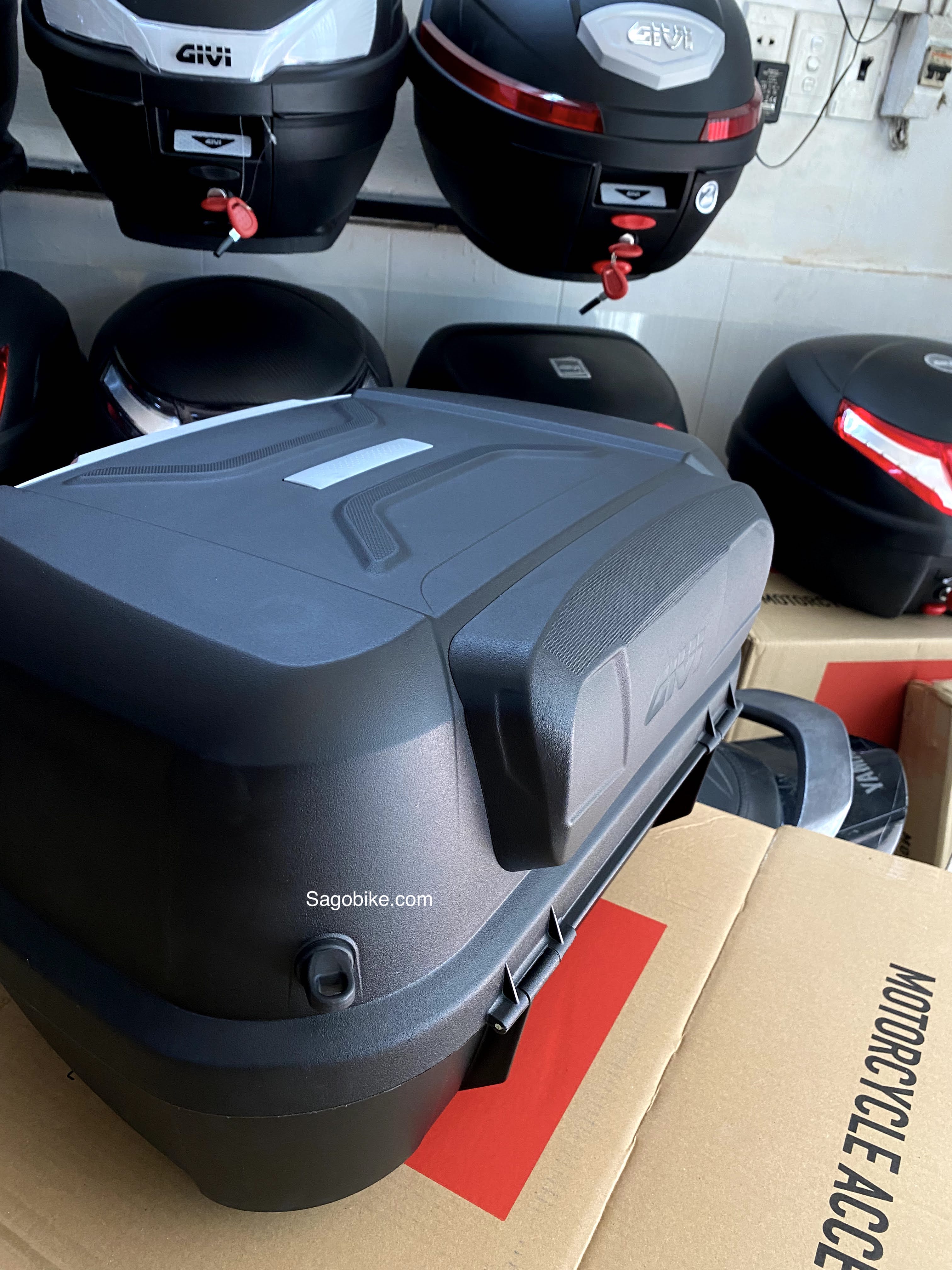 Thùng Givi E43NTL_ADV, thùng đủ phụ kiện