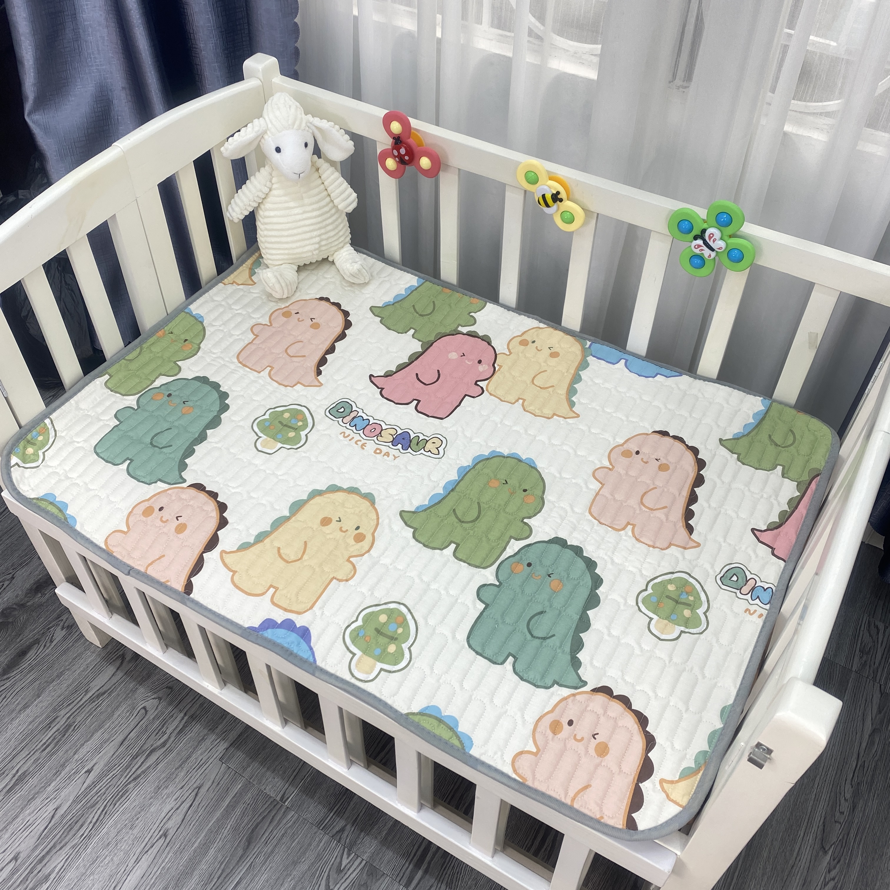 Tấm Lót Chống Thấm Cho Bé Sơ Sinh 5 Lớp Chần Bông Thấm Hút Nhanh An Toàn Tiện Lợi - 231