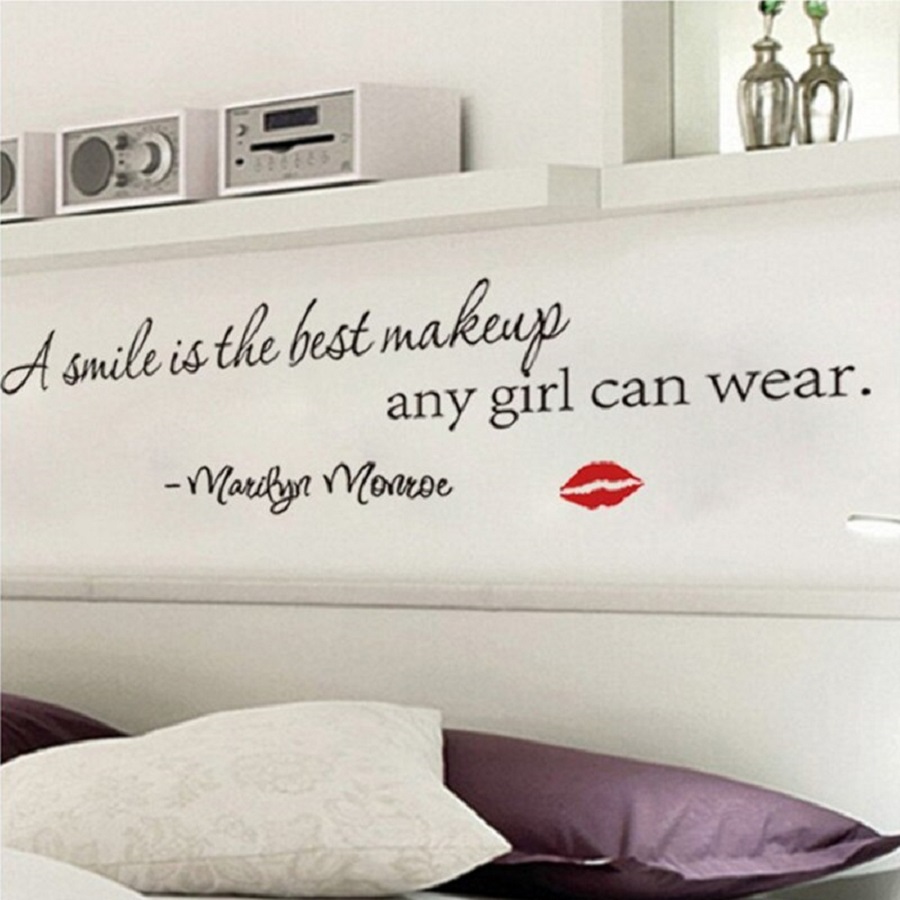Decal dán tường chữ truyền động lực A SMILE IS THE BEST MAKE UP ENY GIRL CAN WEAR