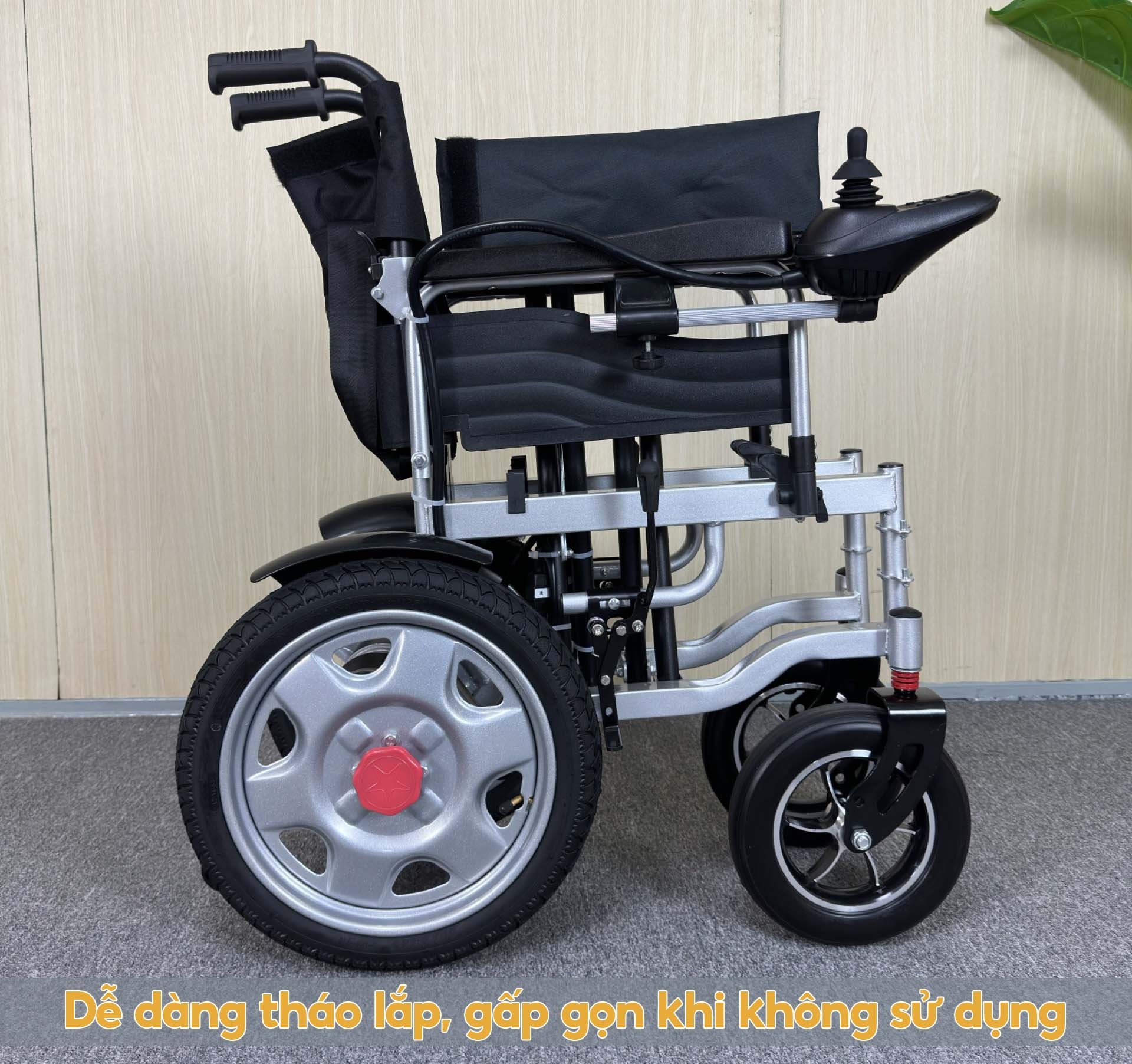 Xe Lăn Điện Phanh Điện tử Gấp Gọn, Điều Khiển Dễ Dàng, Pin Sạc Tối Đa 20km, Chính Hãng NIKITA XLD-1520