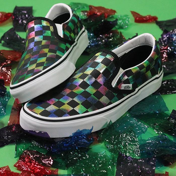 Giày sneakers Vans UA Classic Slip-On Iridescent Check VN0A4BV3SRY