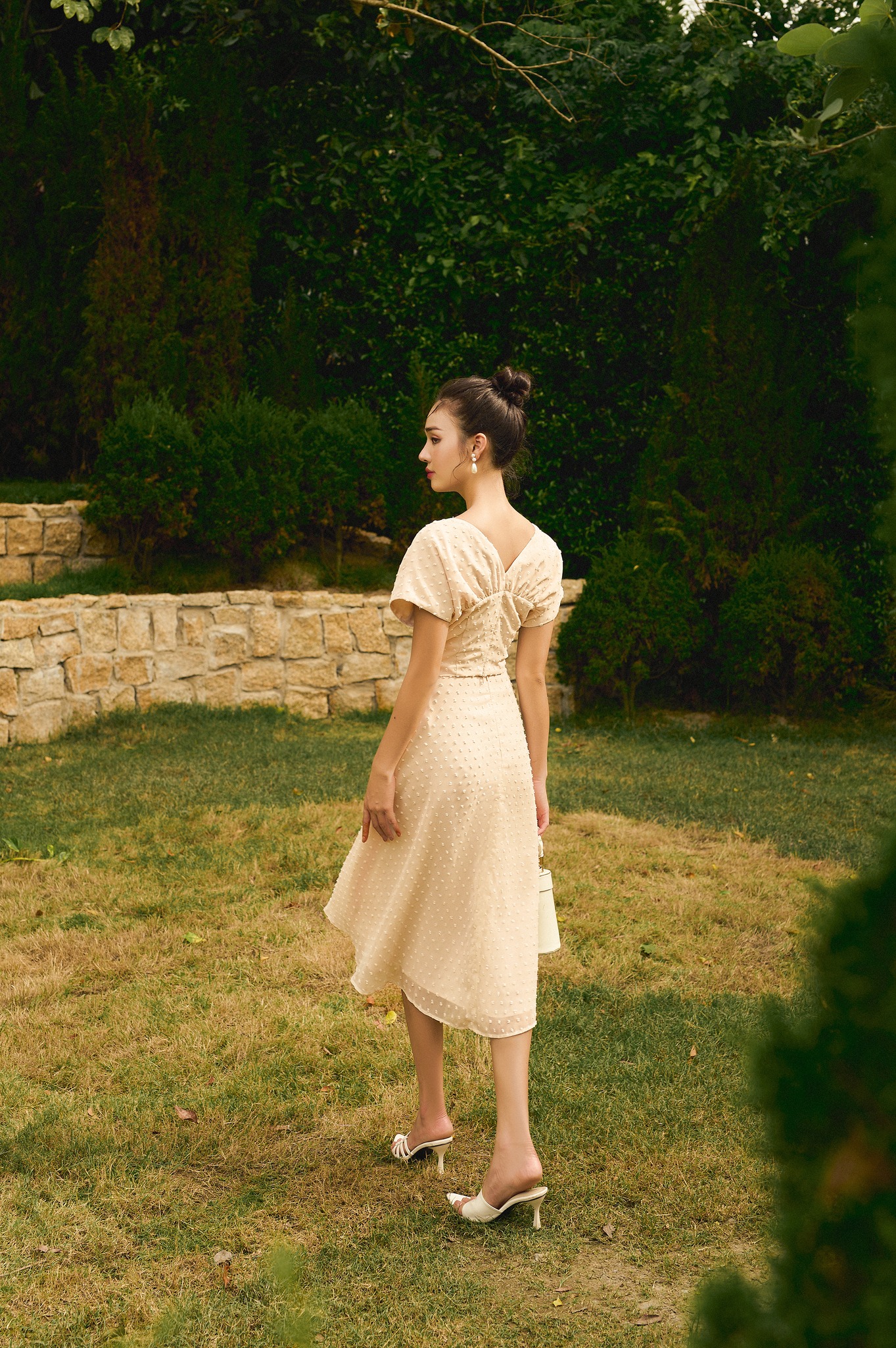 OLV - Áo Vania Beige Top