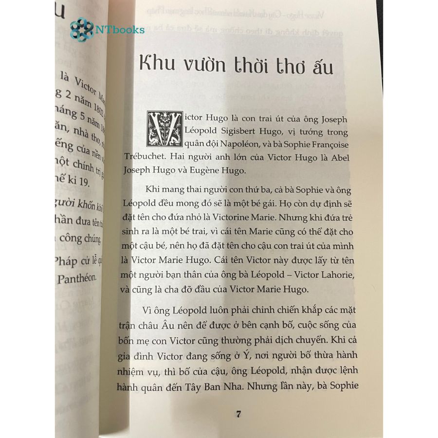 Sách Kể Chuyện Cuộc Đời Các Thiên Tài - Victor Hugo - Cây Đại Thụ Của Nền Văn Học Lãng Mạn Pháp - Rasmus Hoài Nam