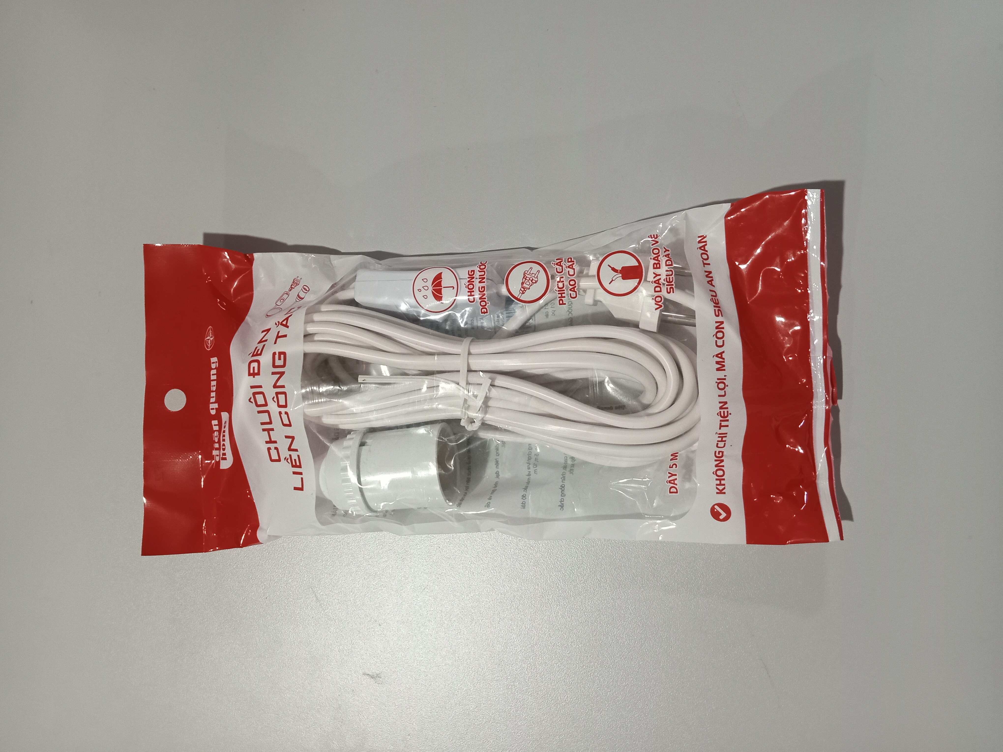 Chuôi đèn liền công tắc Điện Quang ĐQ LH 5W E27