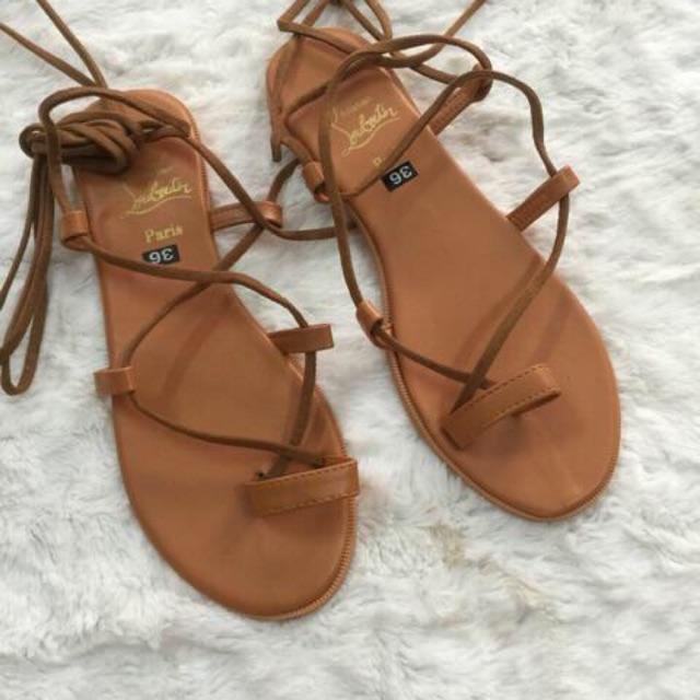 Giày sandal cột dây