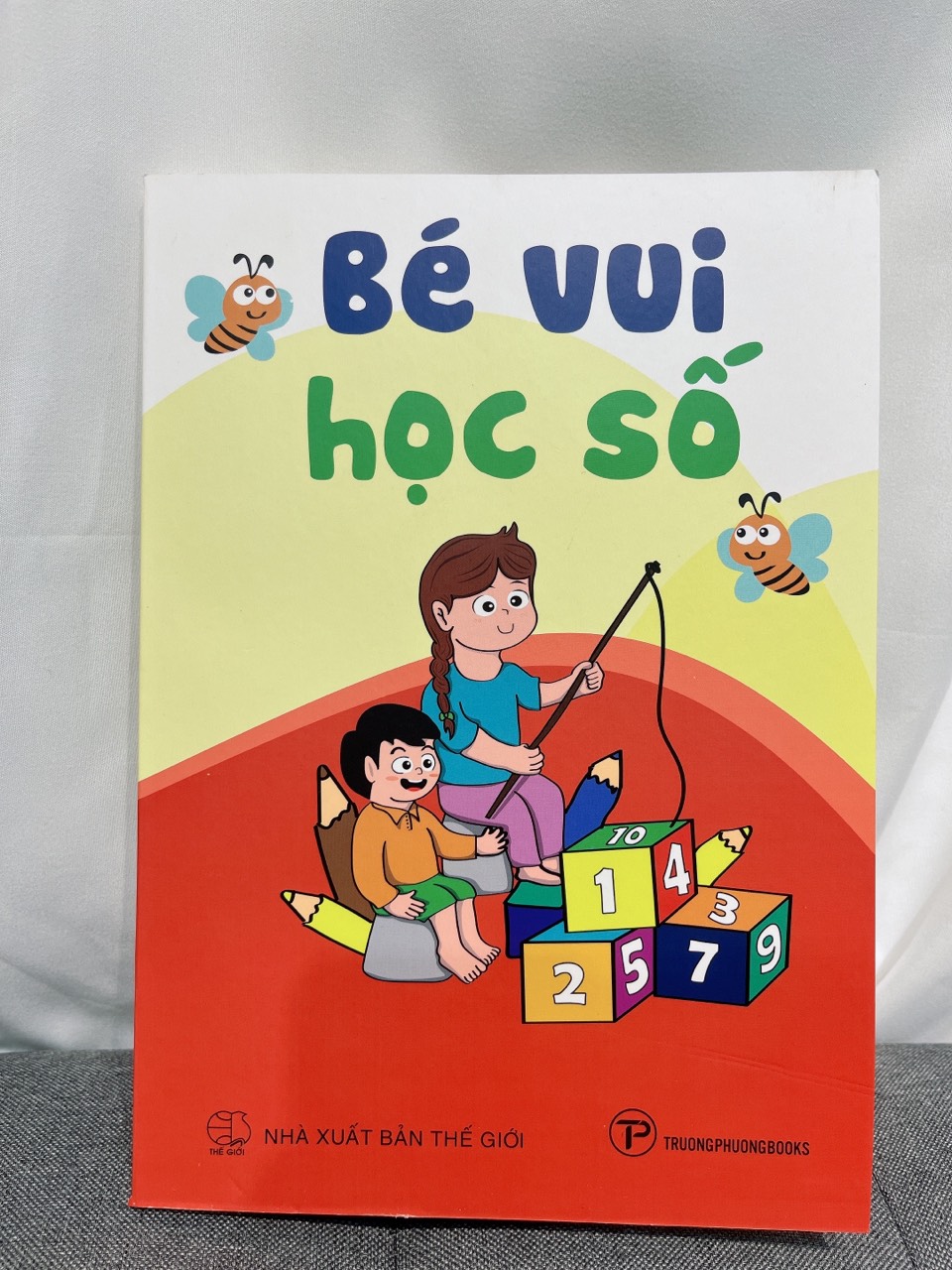 Sách - Bé Vui Học Toán - Làm Quen Số Đếm Cho Bé