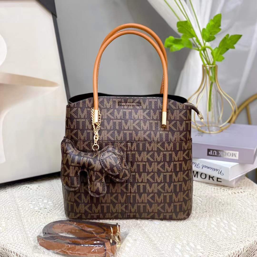 Túi xách da nữ size A5 kèm dây đeo chéo họa tiết monogram dập vân nổi thời trang công sở 6860